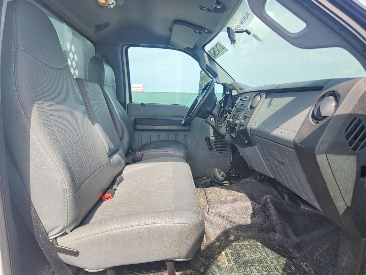 2017 FORD F650