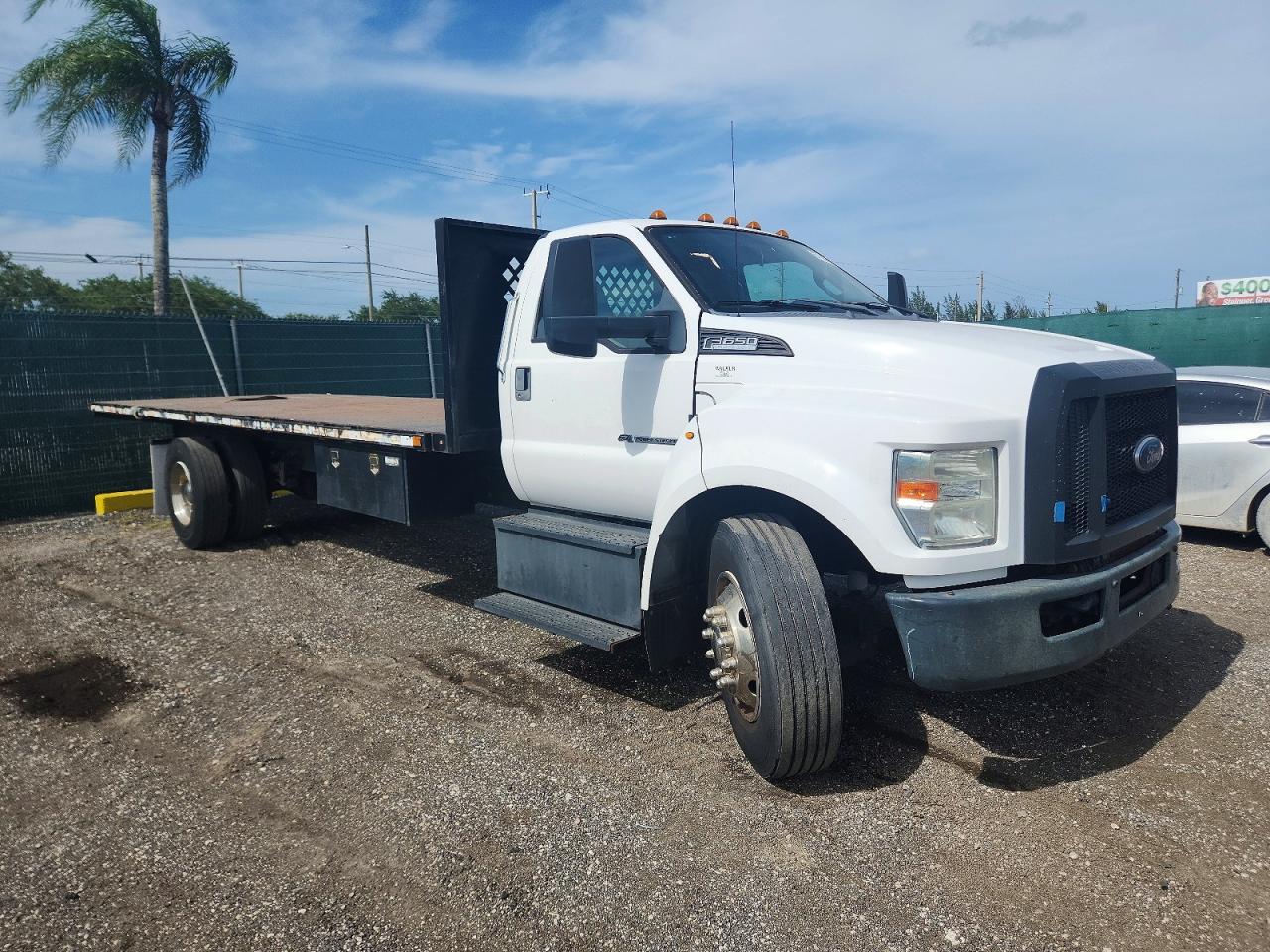 2017 FORD F650
