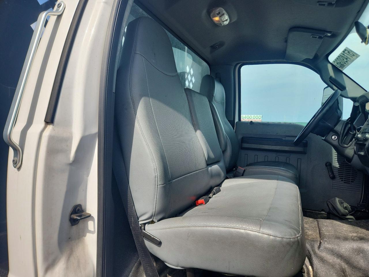 2017 FORD F650