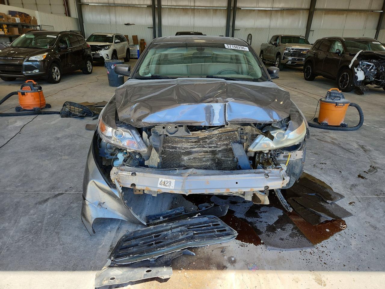2011 FORD TAURUS