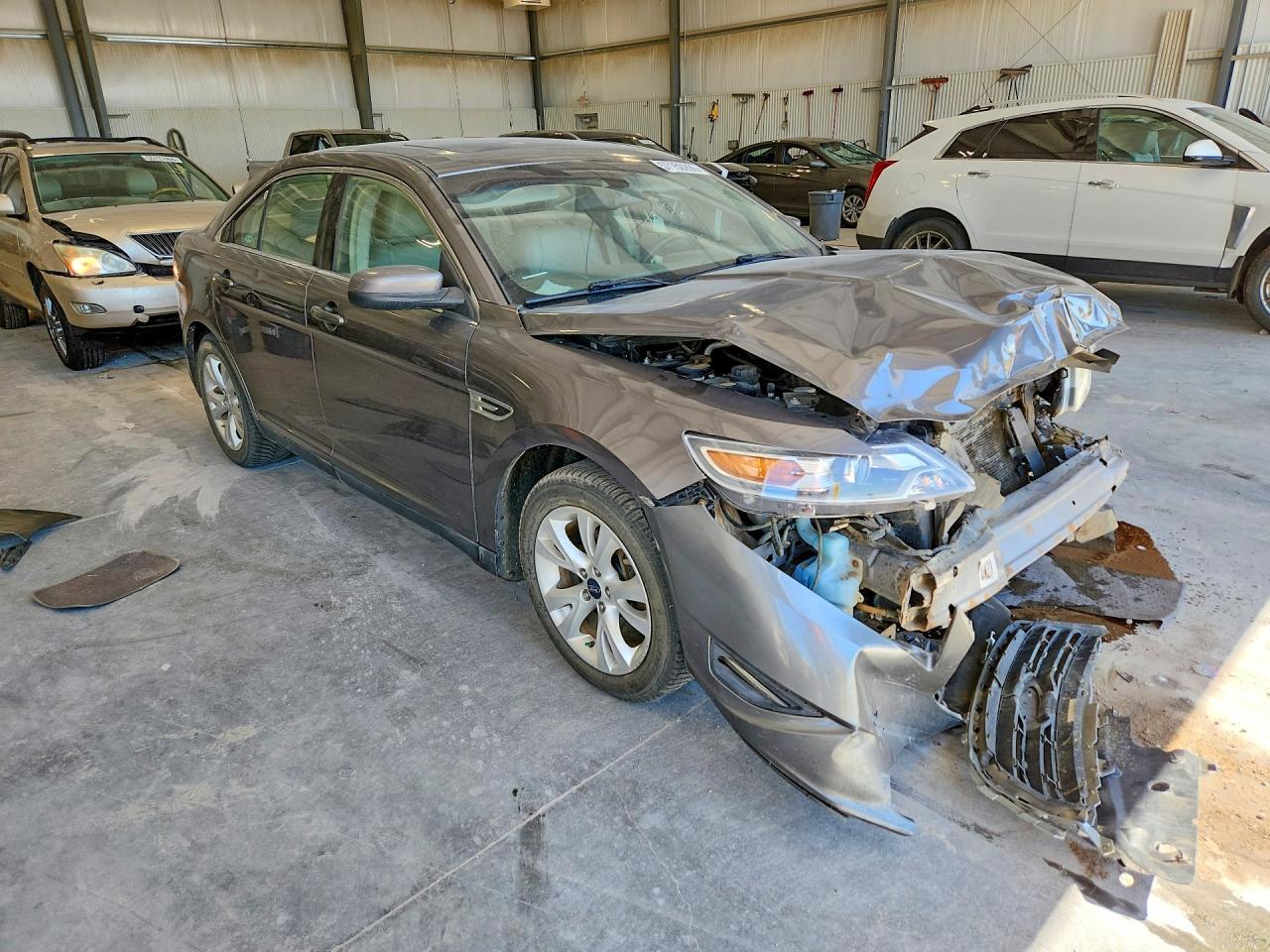 2011 FORD TAURUS