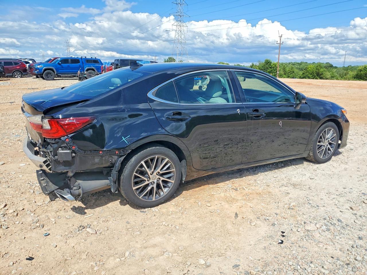 2016 LEXUS ES350