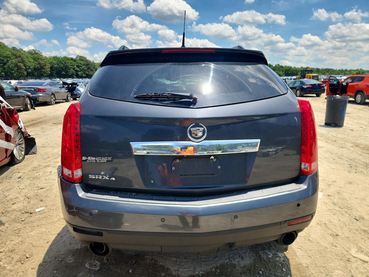 2010 CADILLAC SRX