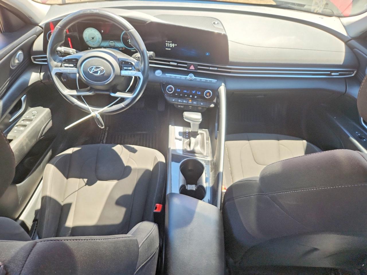 2023 HYUNDAI ELANTRA