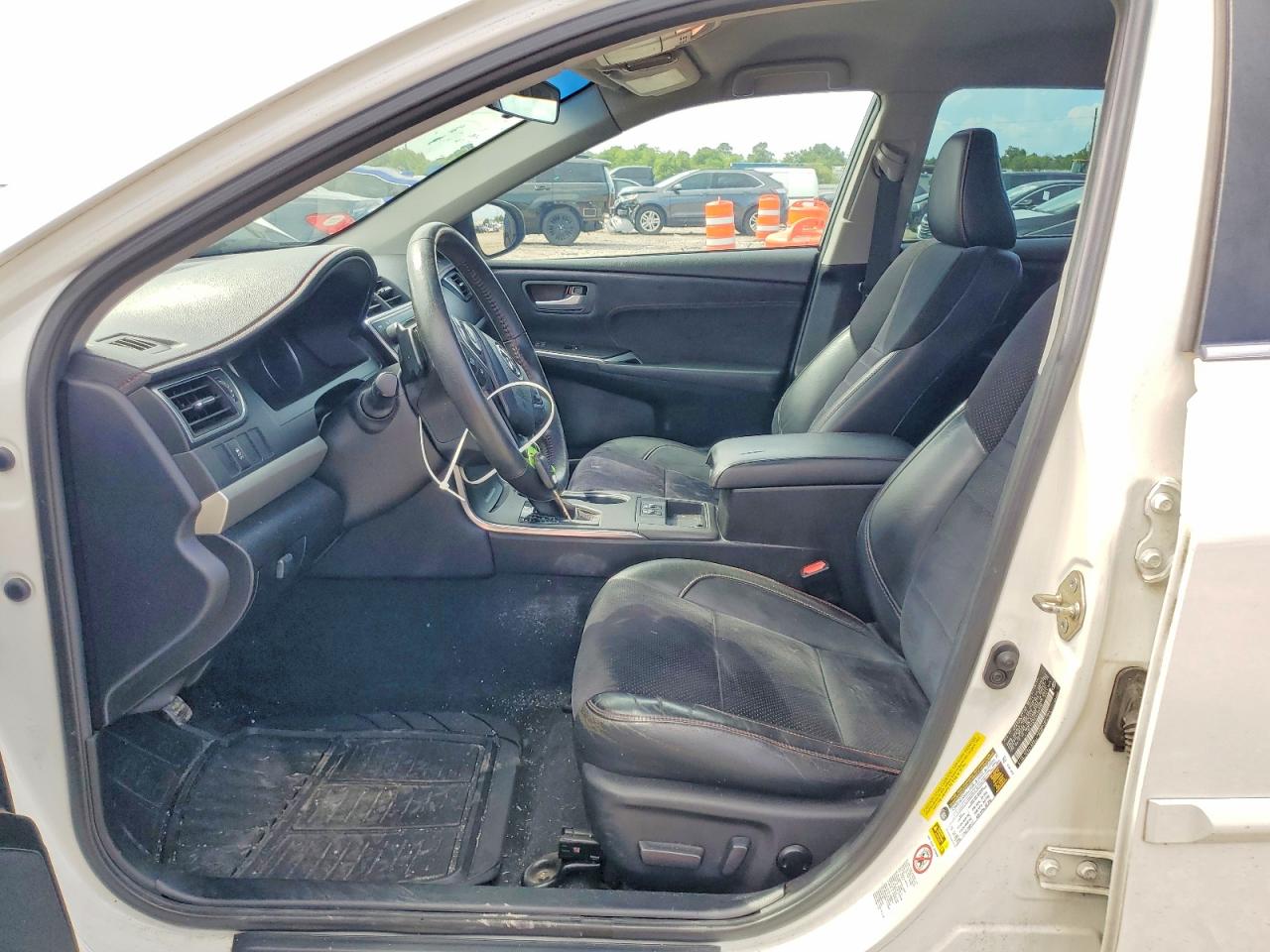 2015 TOYOTA CAMRY