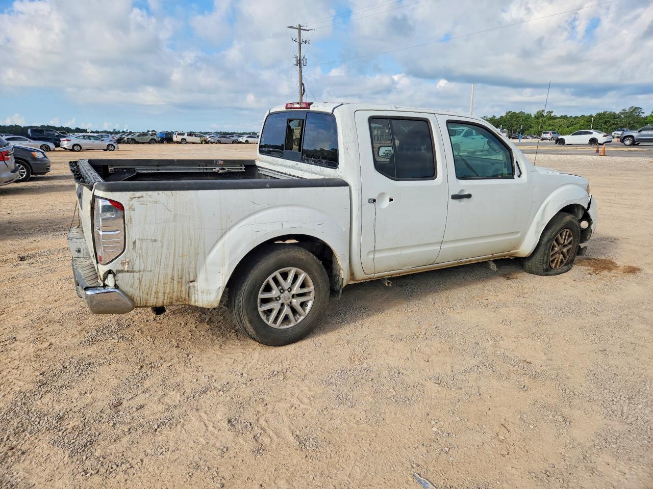2016 NISSAN FRONTIER