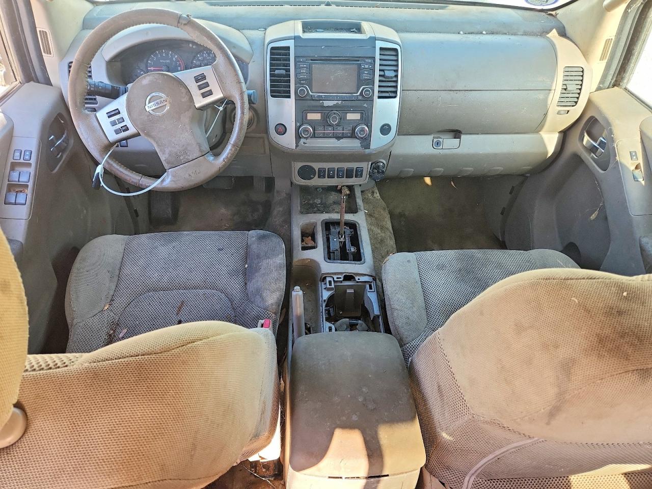 2016 NISSAN FRONTIER