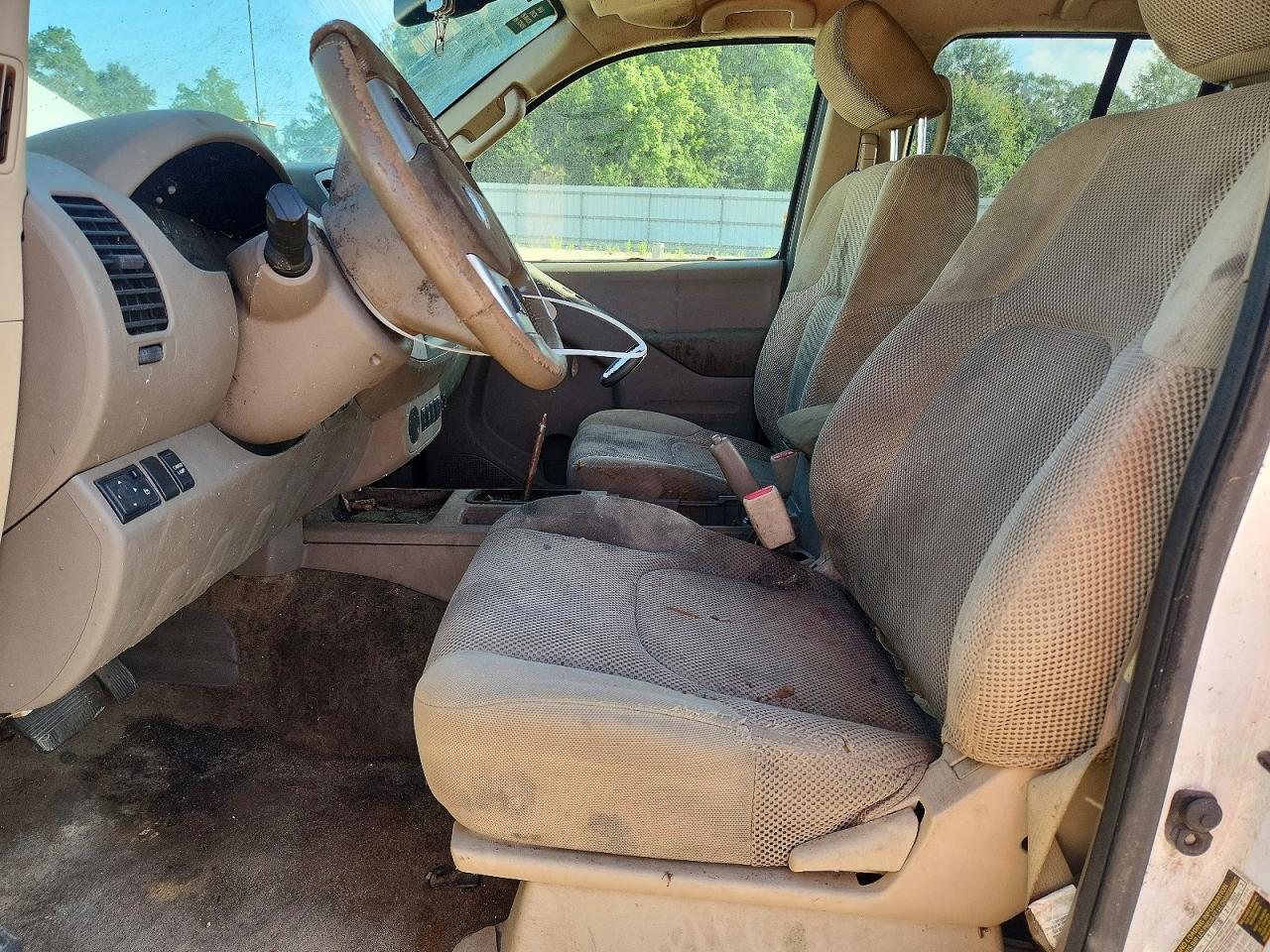 2016 NISSAN FRONTIER