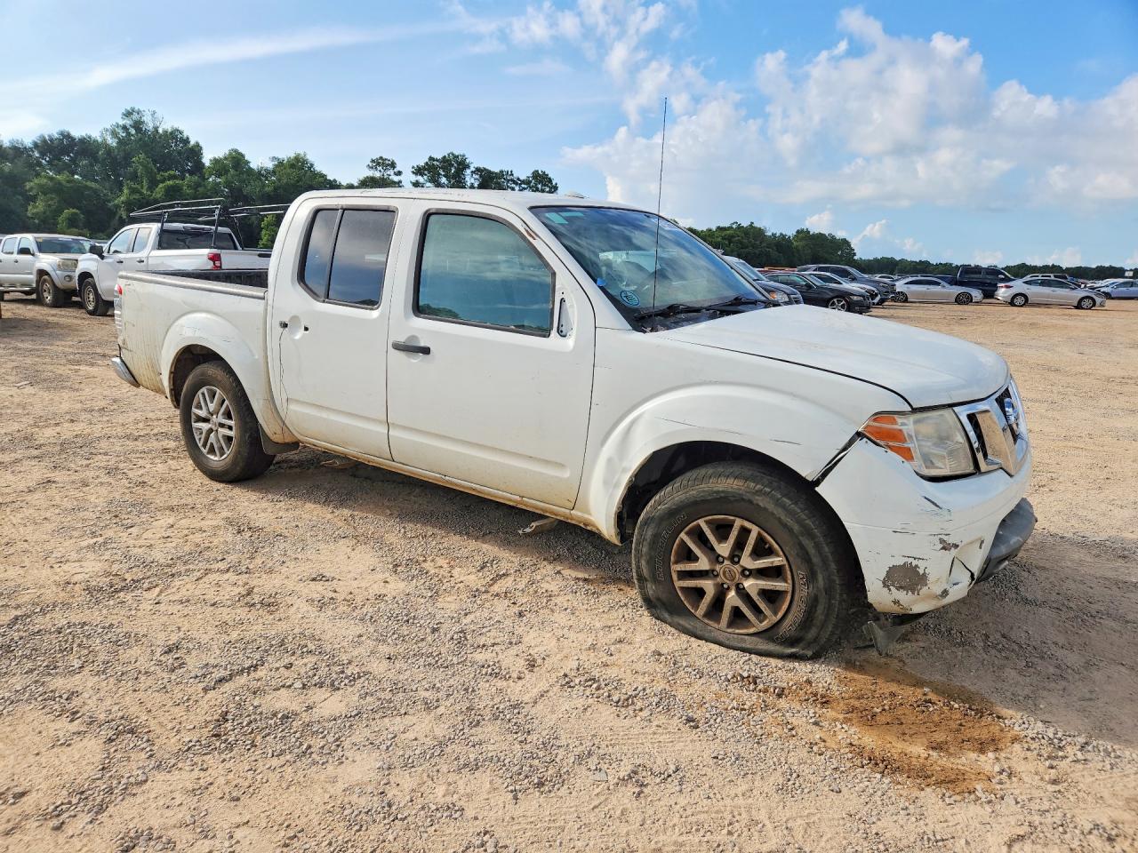 2016 NISSAN FRONTIER