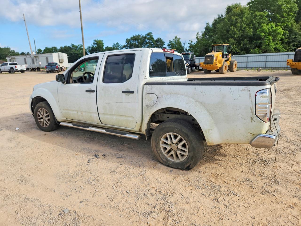 2016 NISSAN FRONTIER
