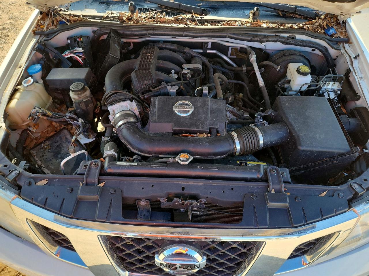 2016 NISSAN FRONTIER