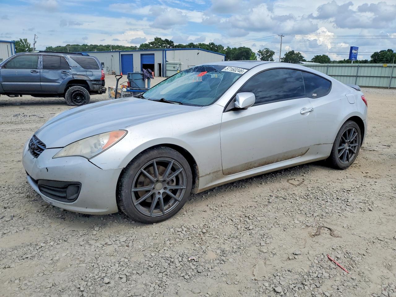 2010 HYUNDAI GENESIS