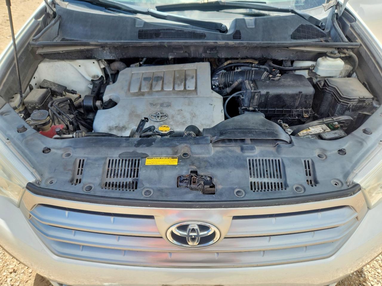 2012 TOYOTA HIGHLANDER