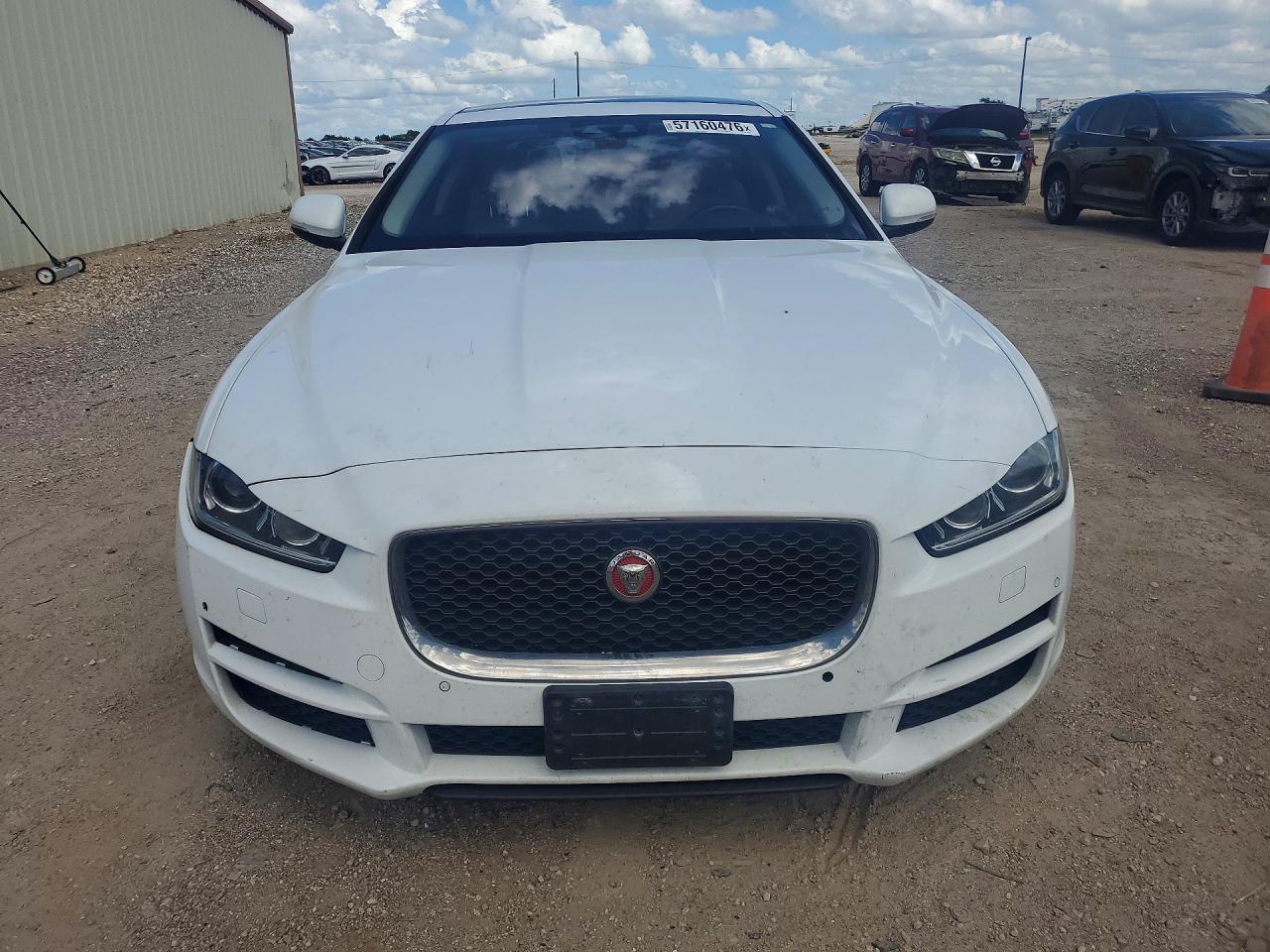 2017 JAGUAR XE