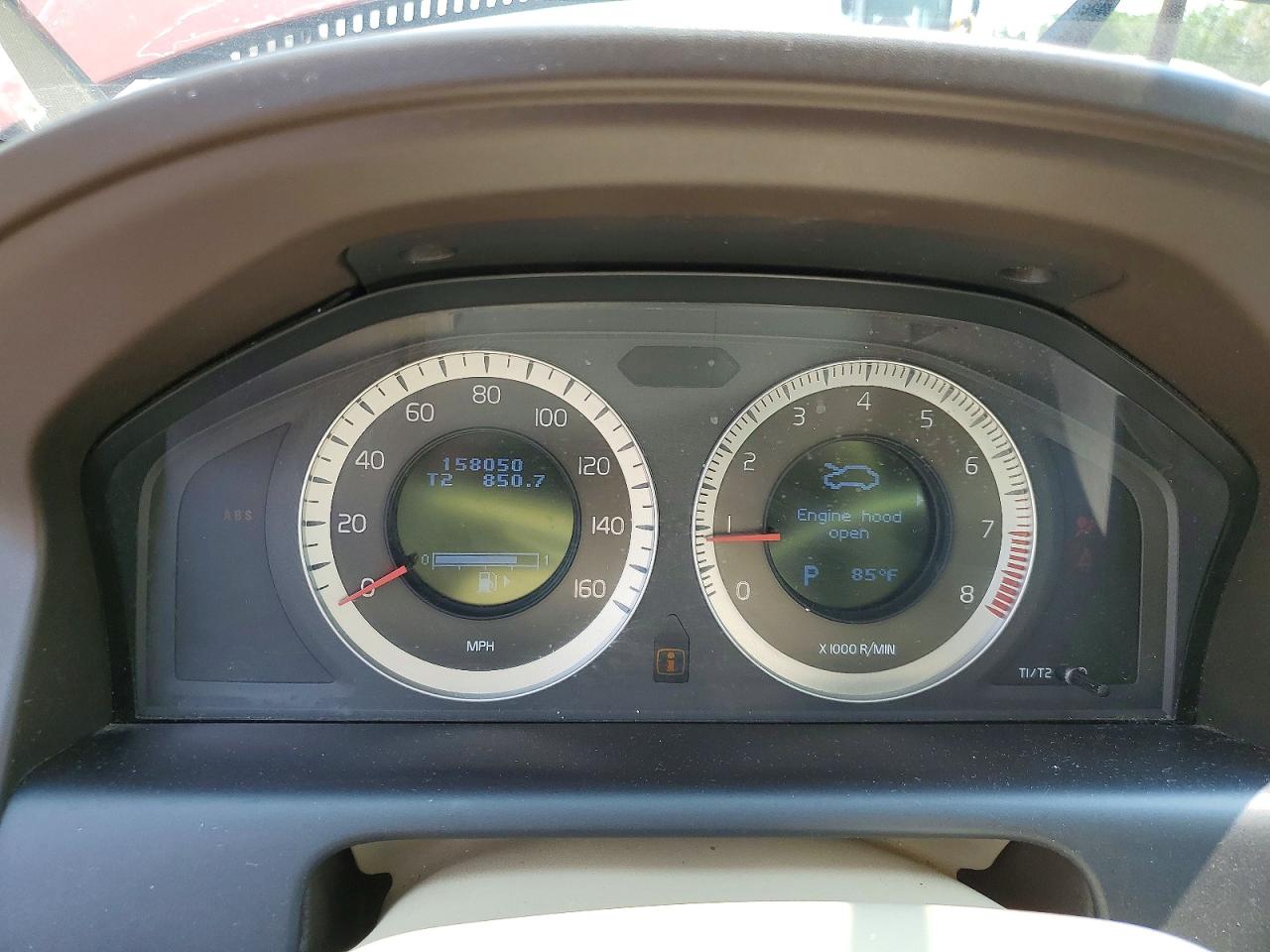 2011 VOLVO XC60