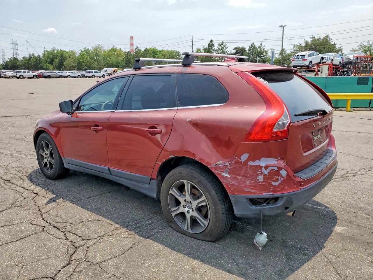 2011 VOLVO XC60
