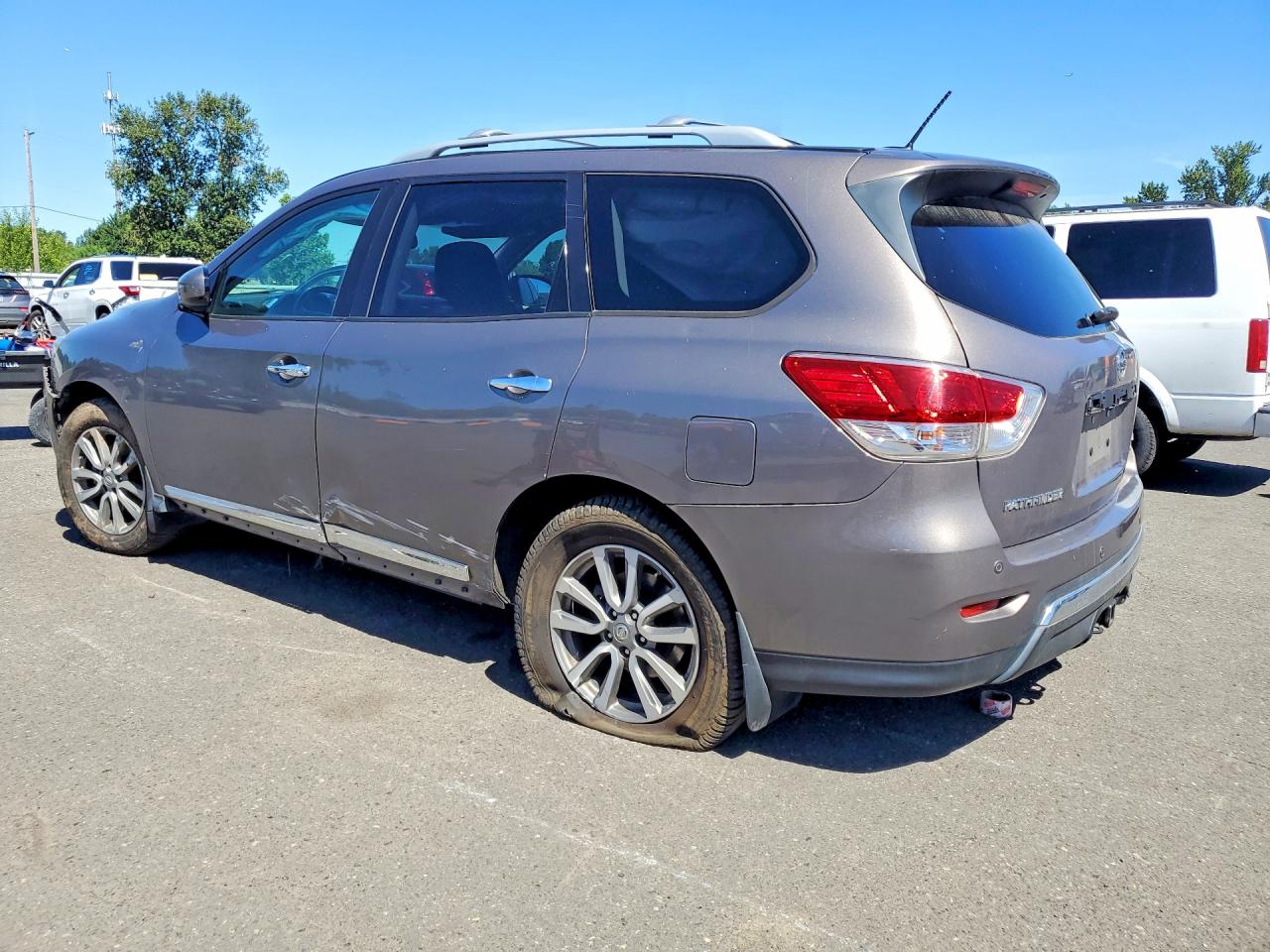 2013 NISSAN PATHFINDER