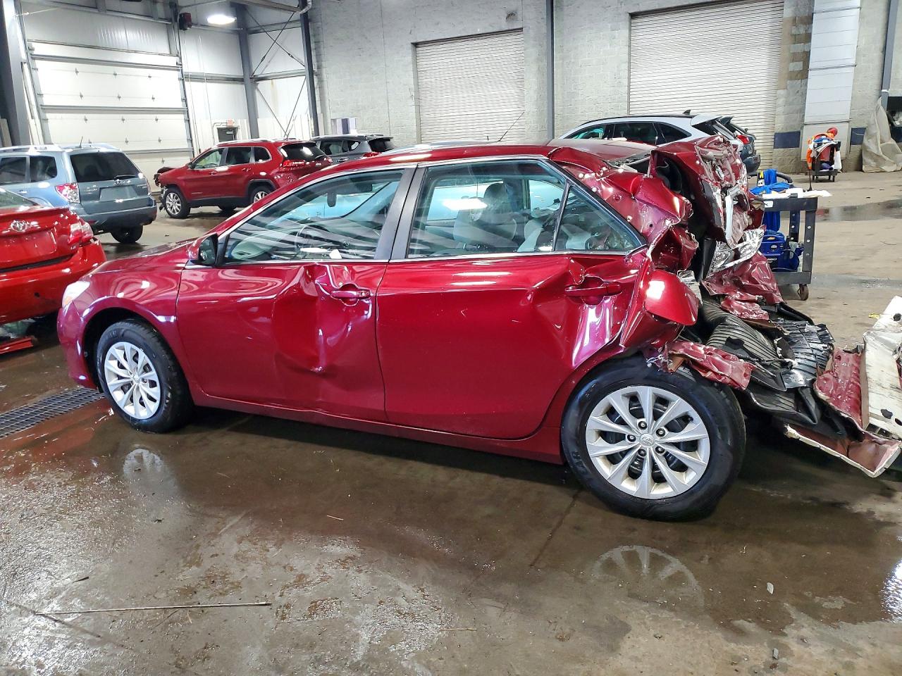 2017 TOYOTA CAMRY