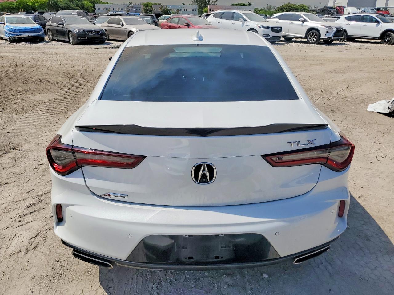 2022 ACURA TLX