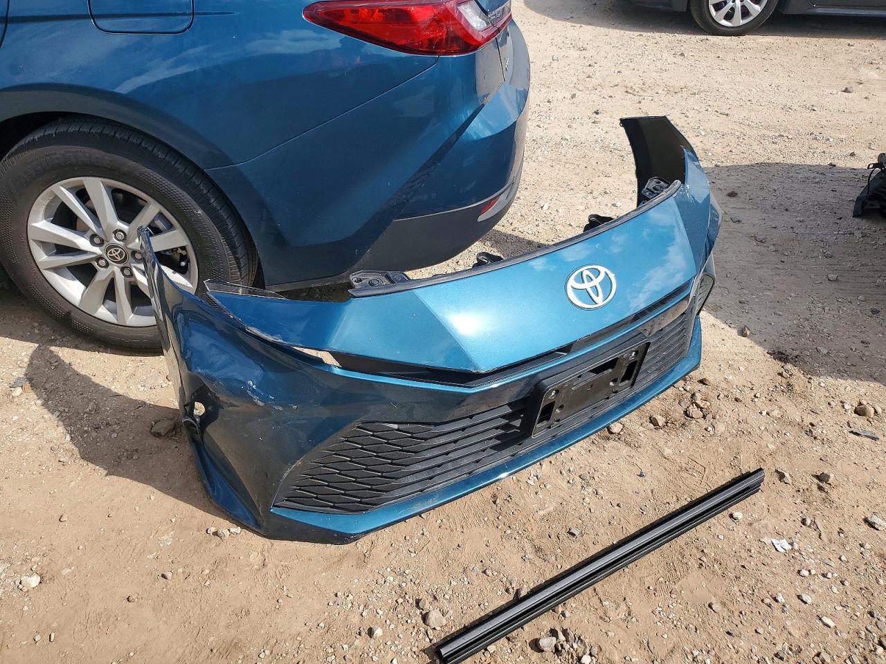 2026 TOYOTA CAMRY