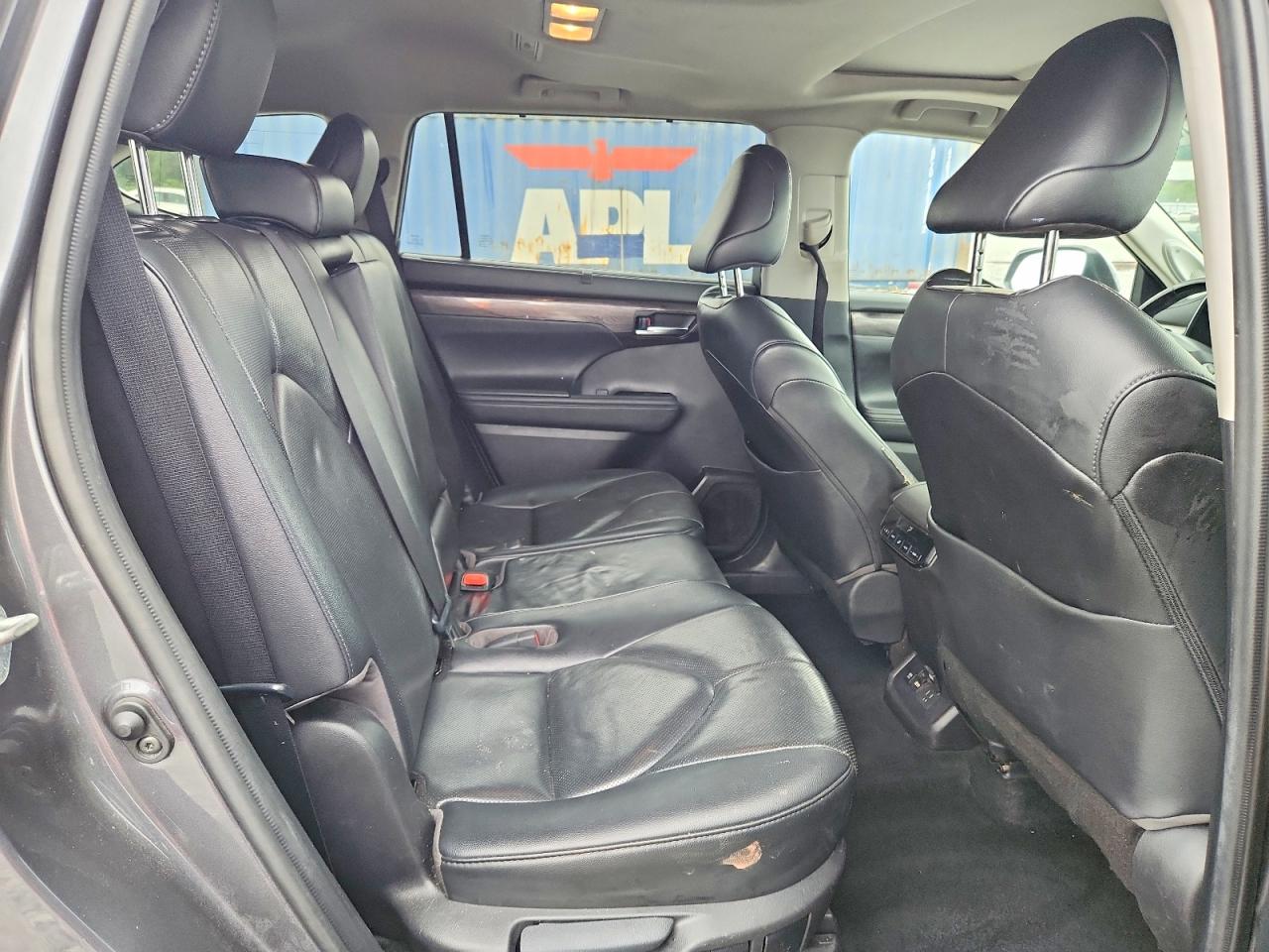 2021 TOYOTA HIGHLANDER