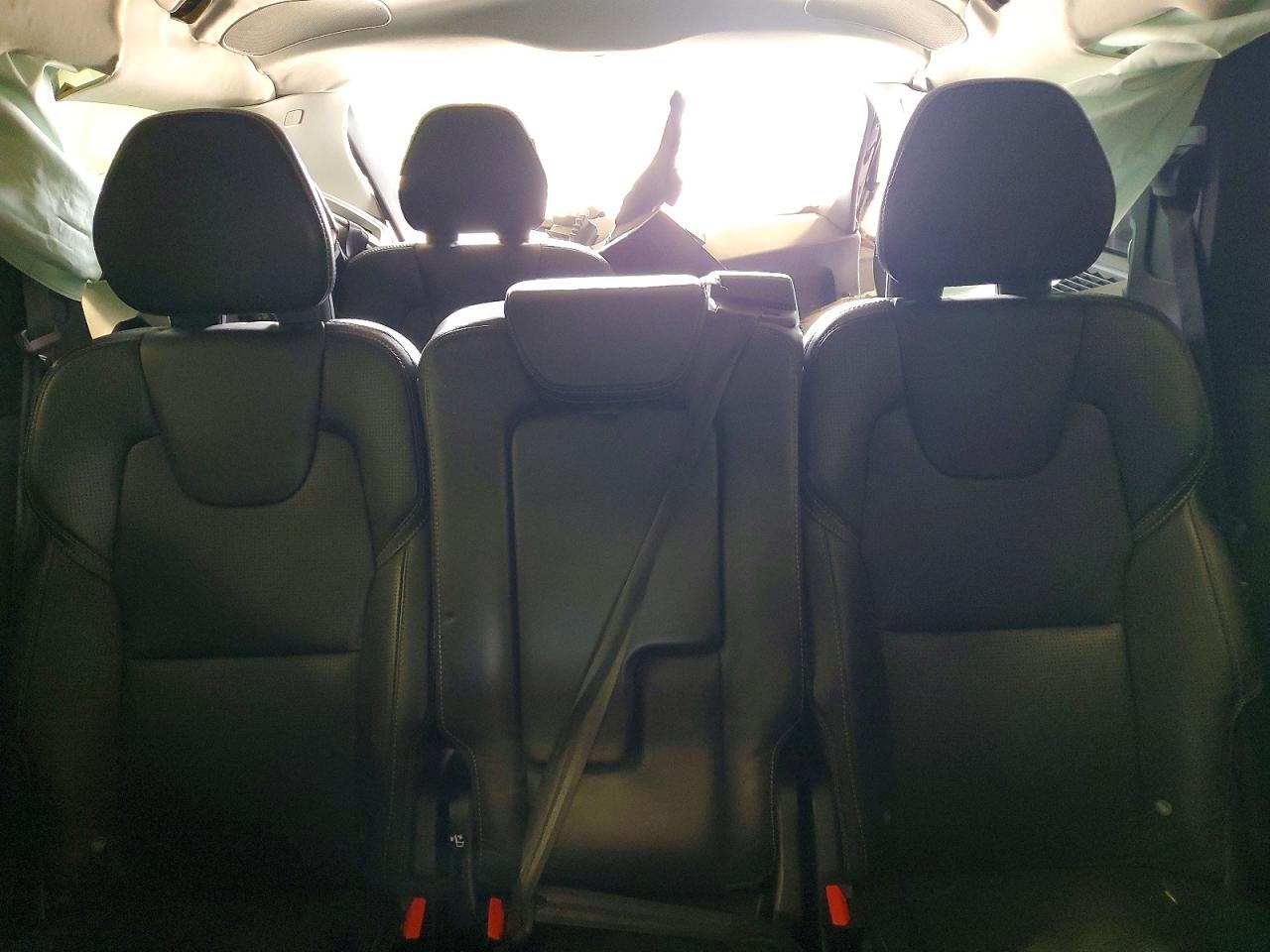 2019 VOLVO XC90