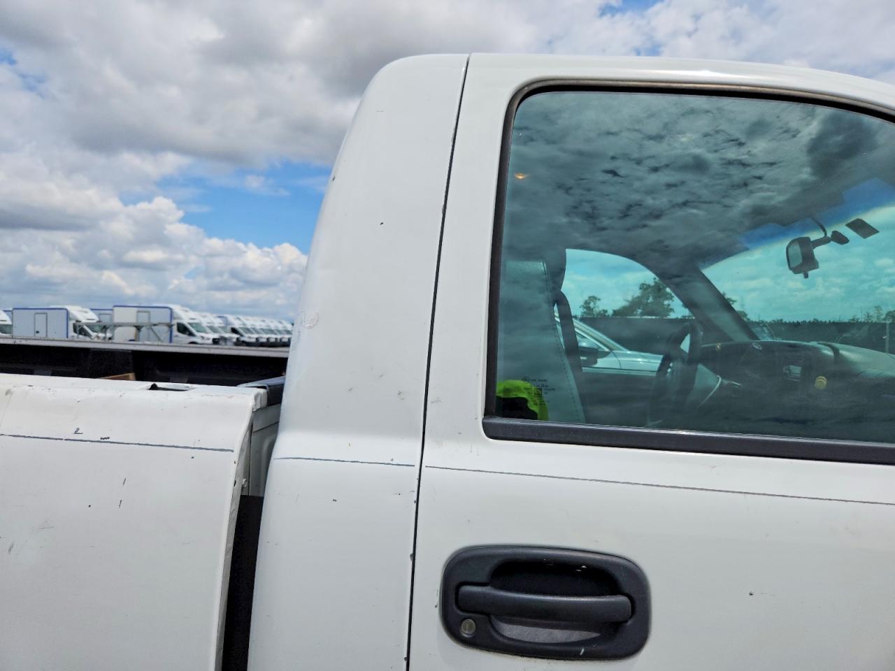 2007 GMC SIERRA