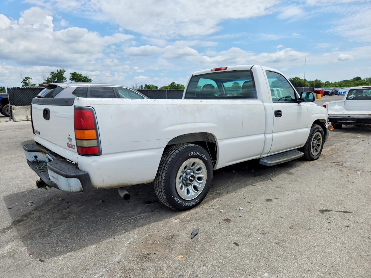 2007 GMC SIERRA