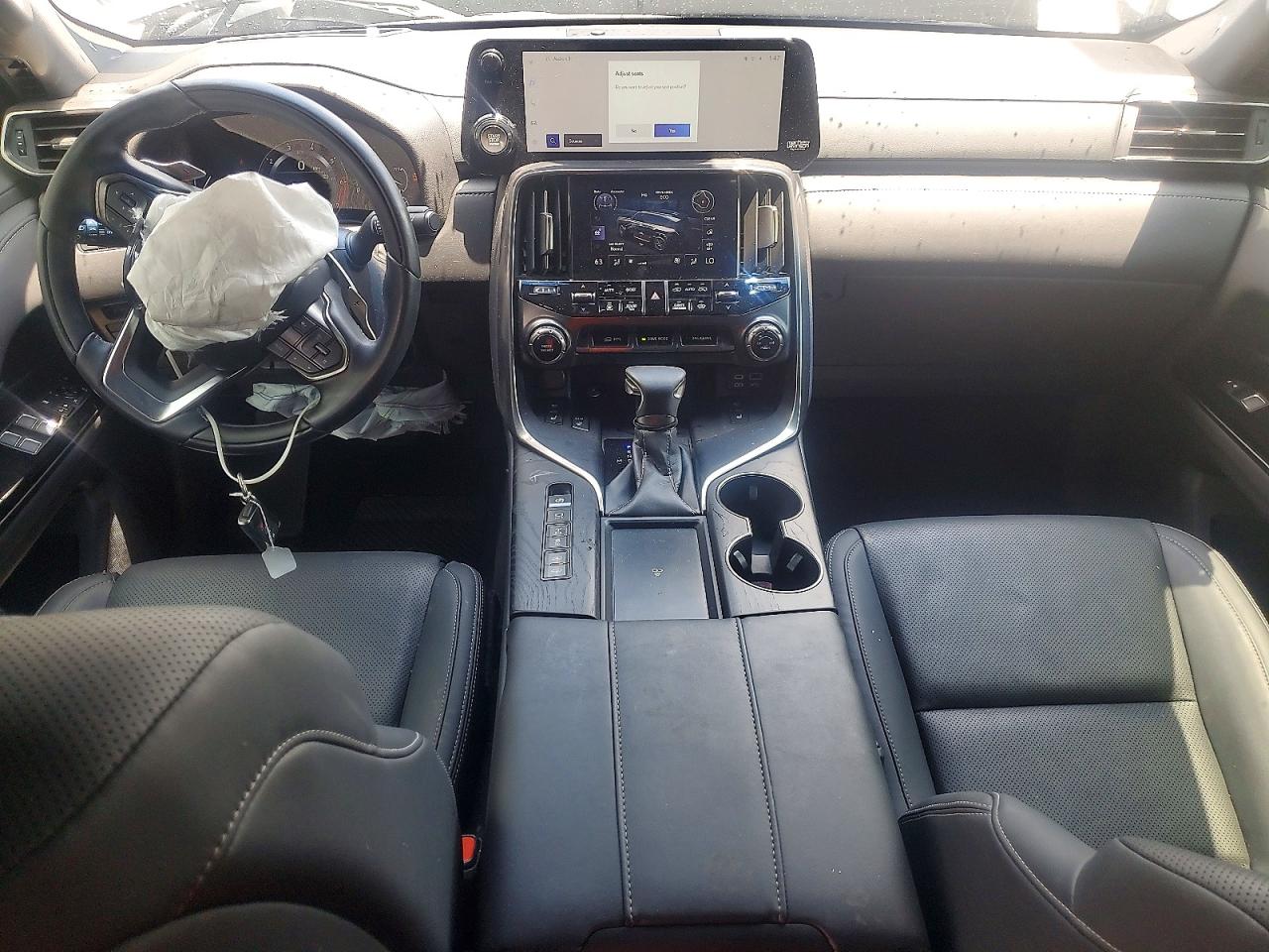 2023 LEXUS LX 600