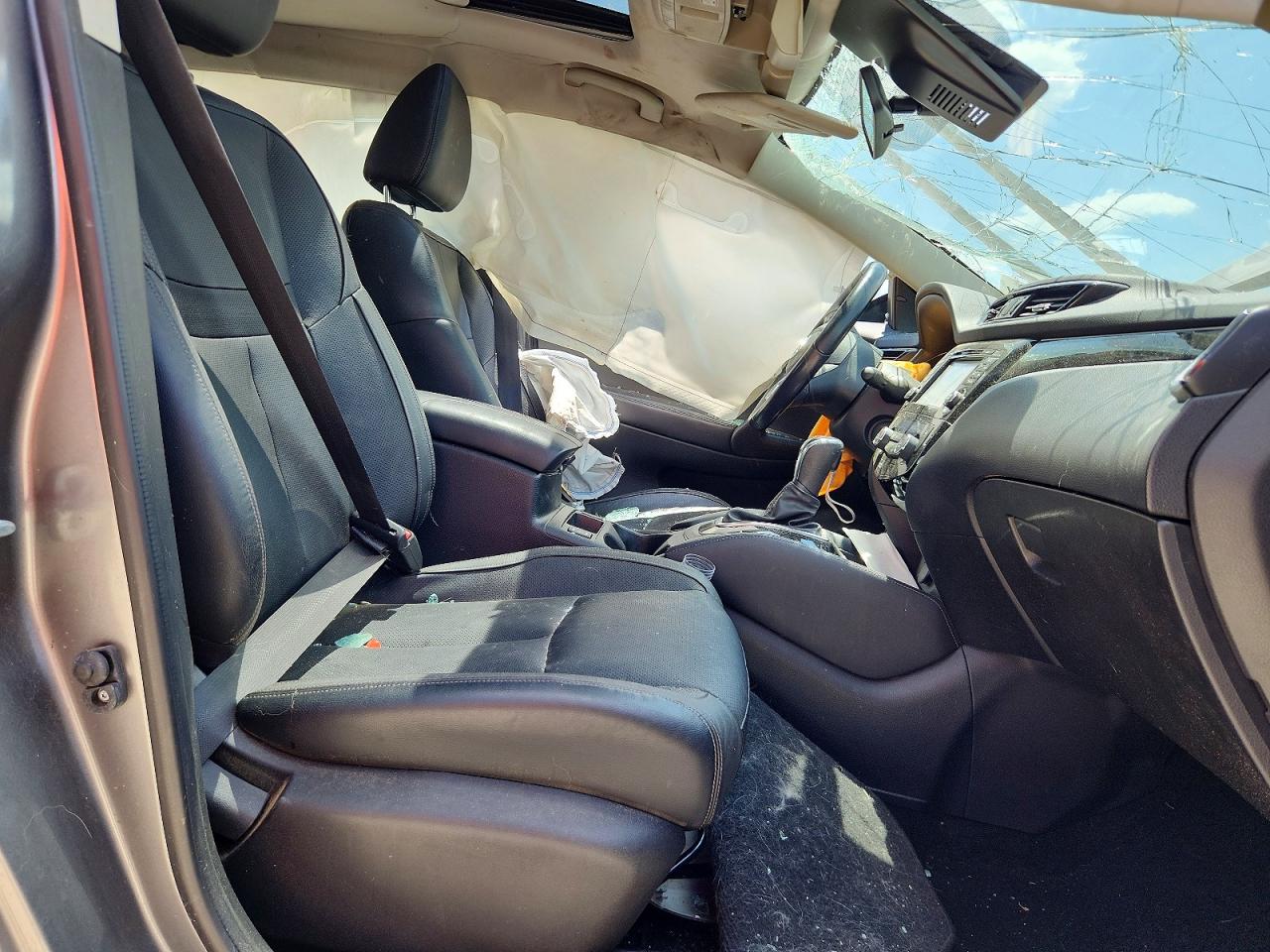 2017 NISSAN ROGUE