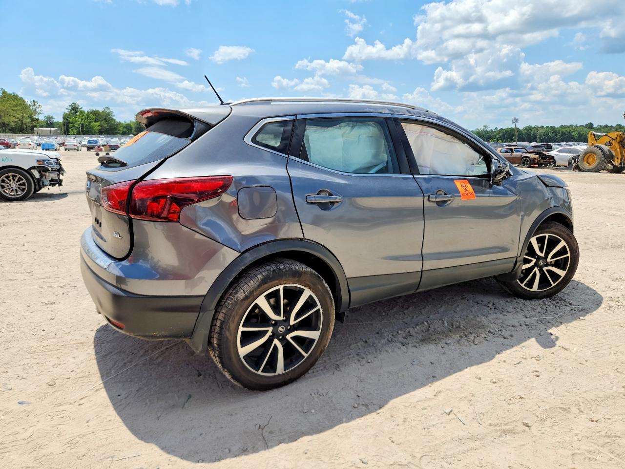 2017 NISSAN ROGUE