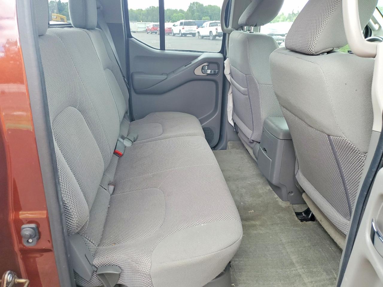 2016 NISSAN FRONTIER