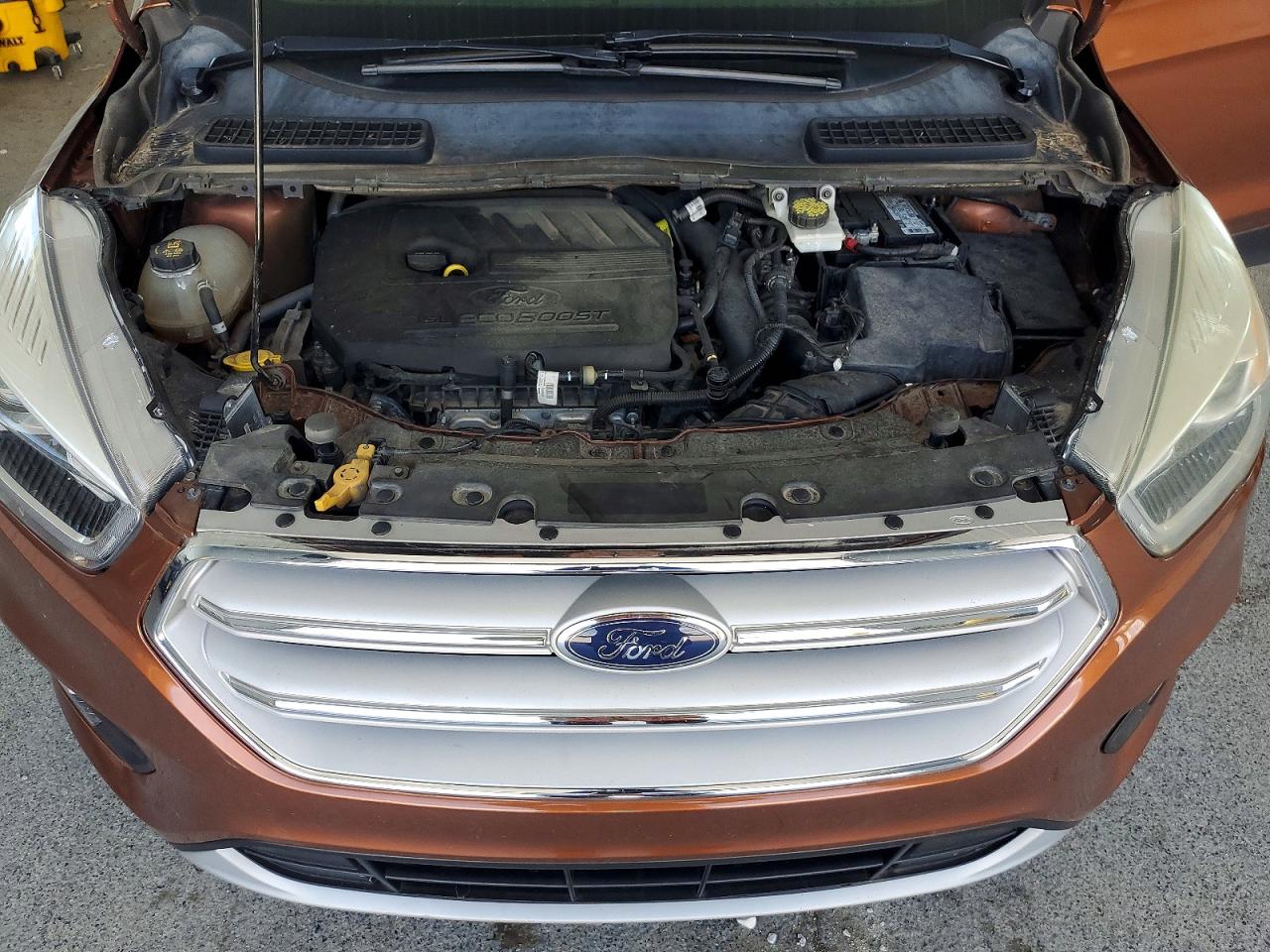 2017 FORD ESCAPE