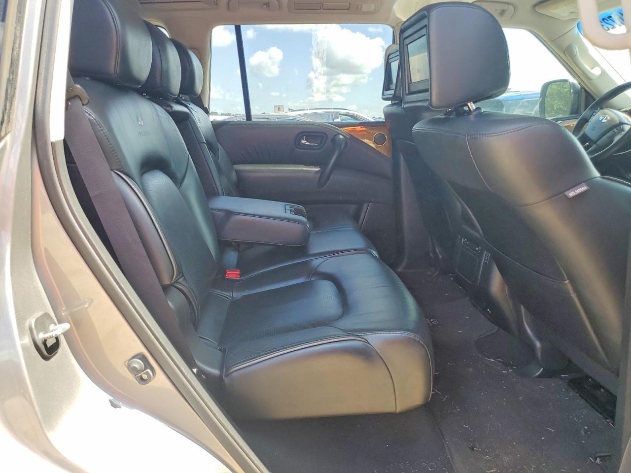 2014 INFINITI QX80