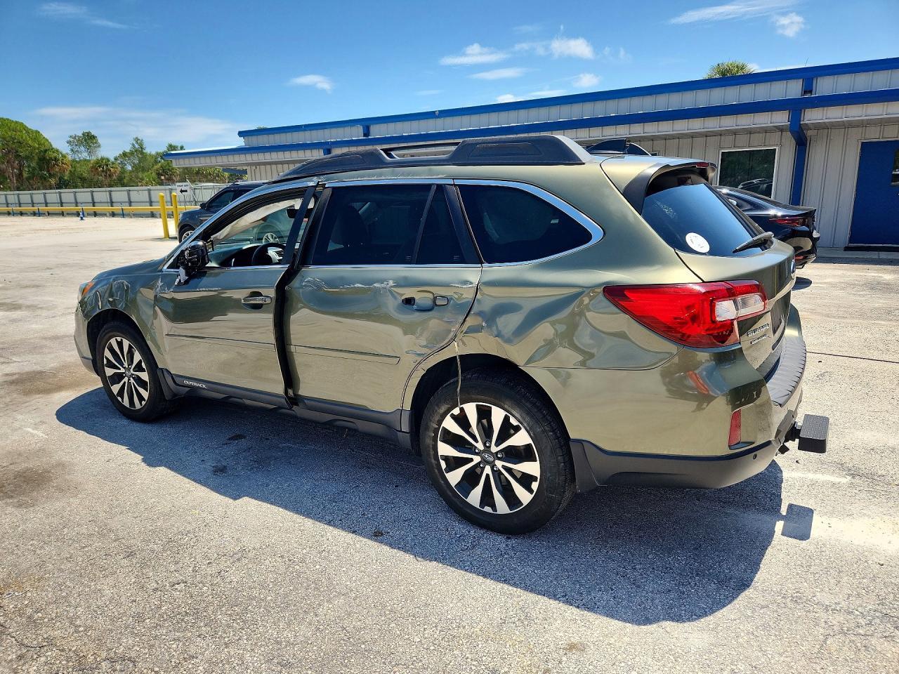 2017 SUBARU OUTBACK