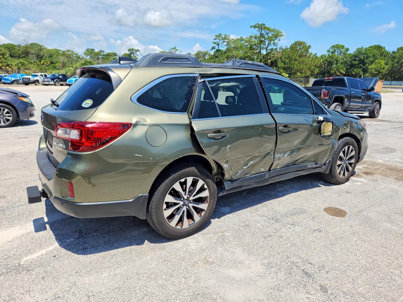 2017 SUBARU OUTBACK