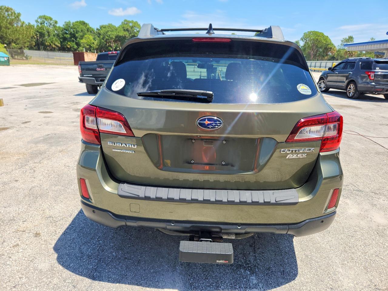 2017 SUBARU OUTBACK