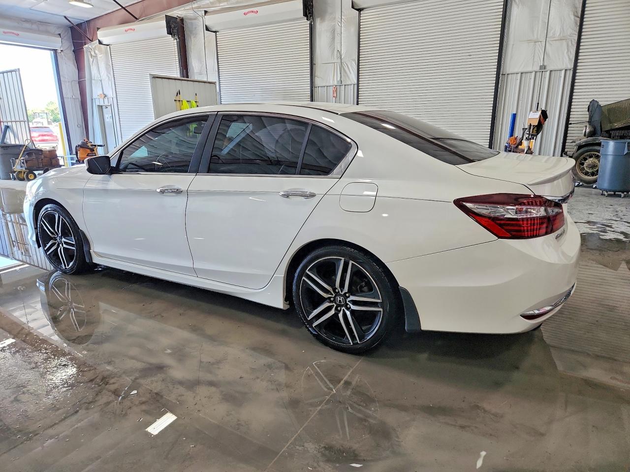2017 HONDA ACCORD