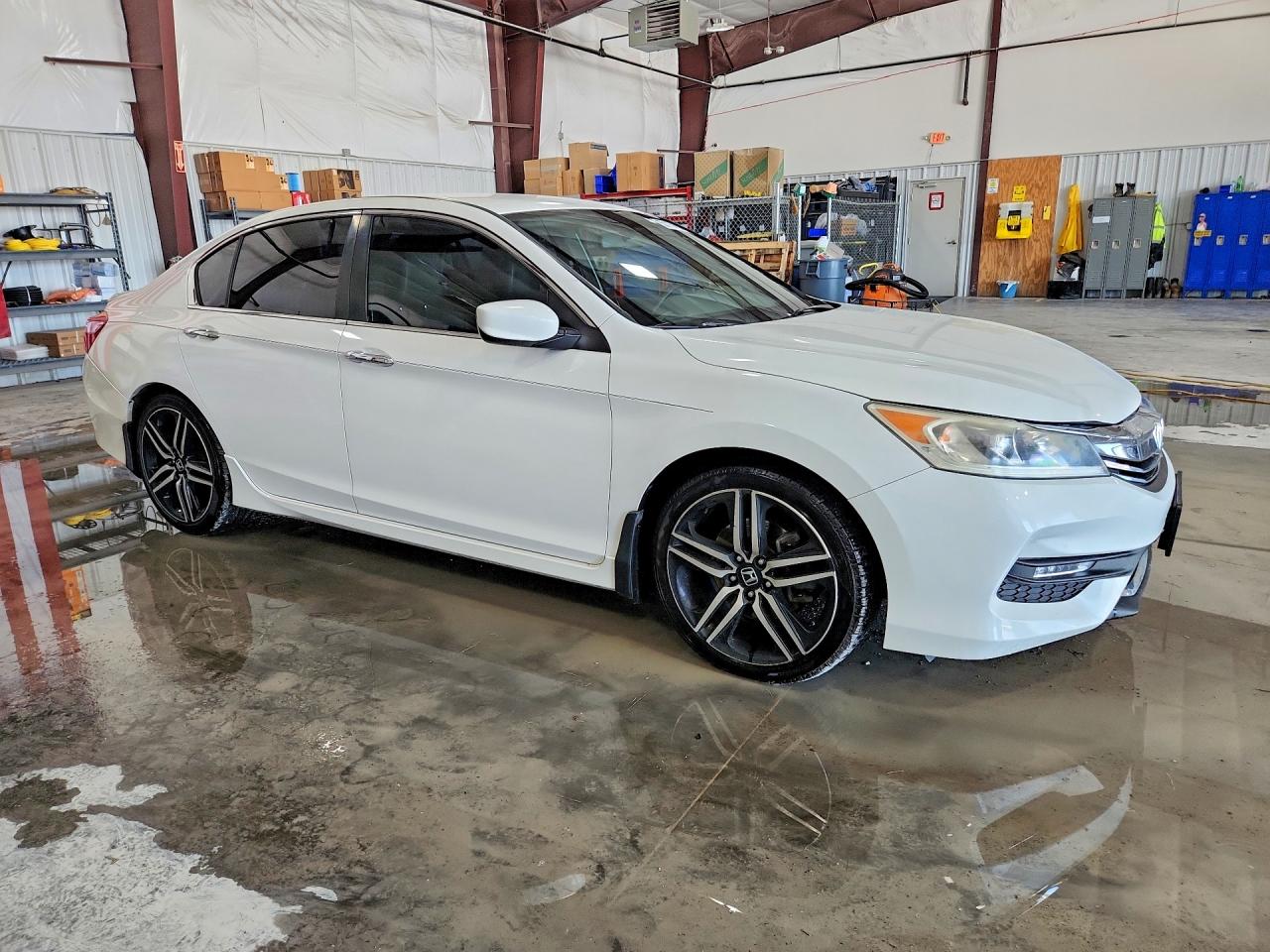 2017 HONDA ACCORD