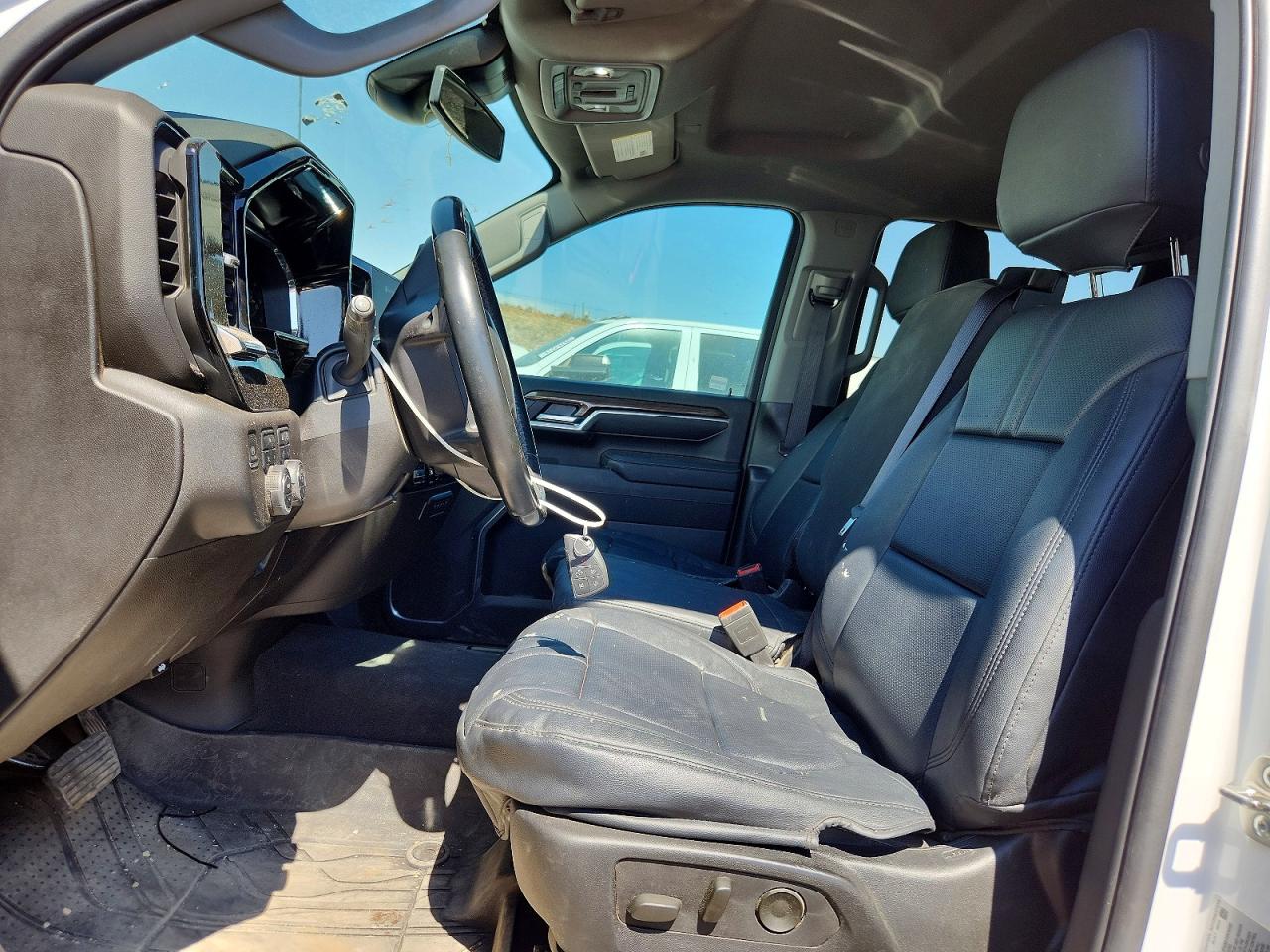 2025 CHEVROLET SILVERADO