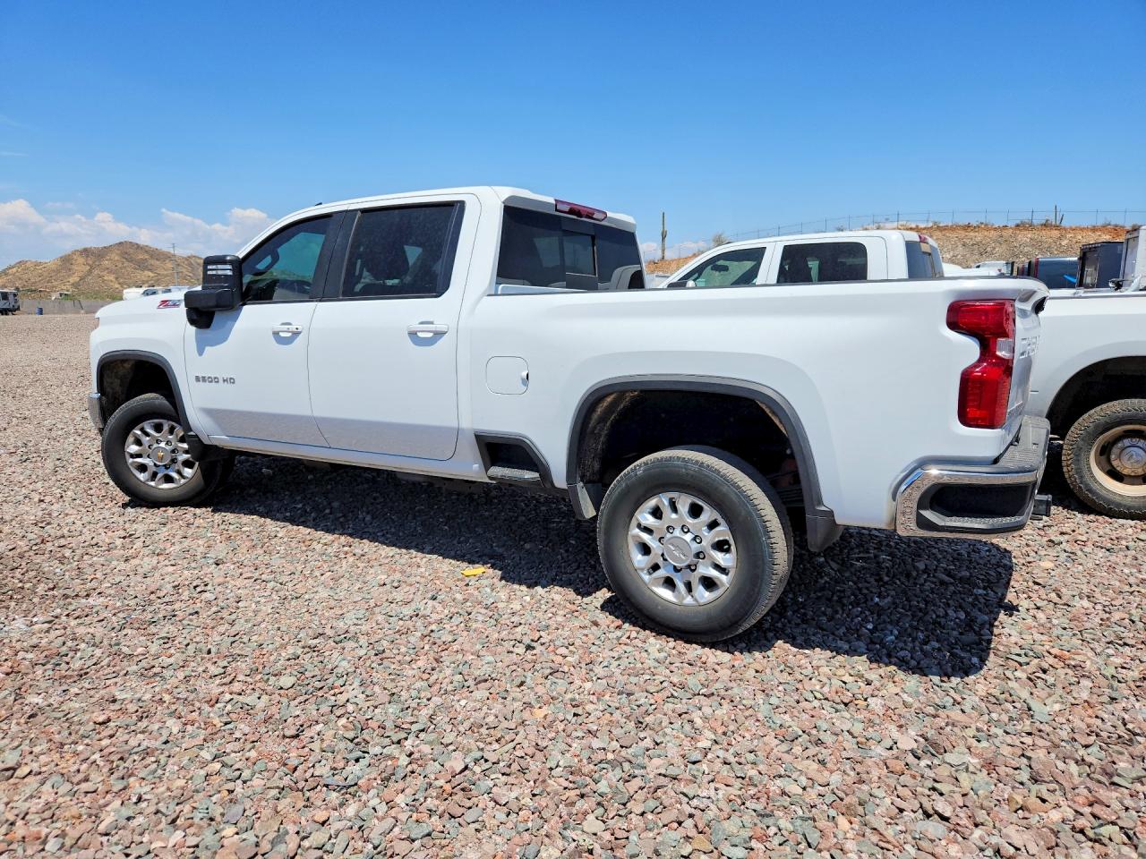 2025 CHEVROLET SILVERADO