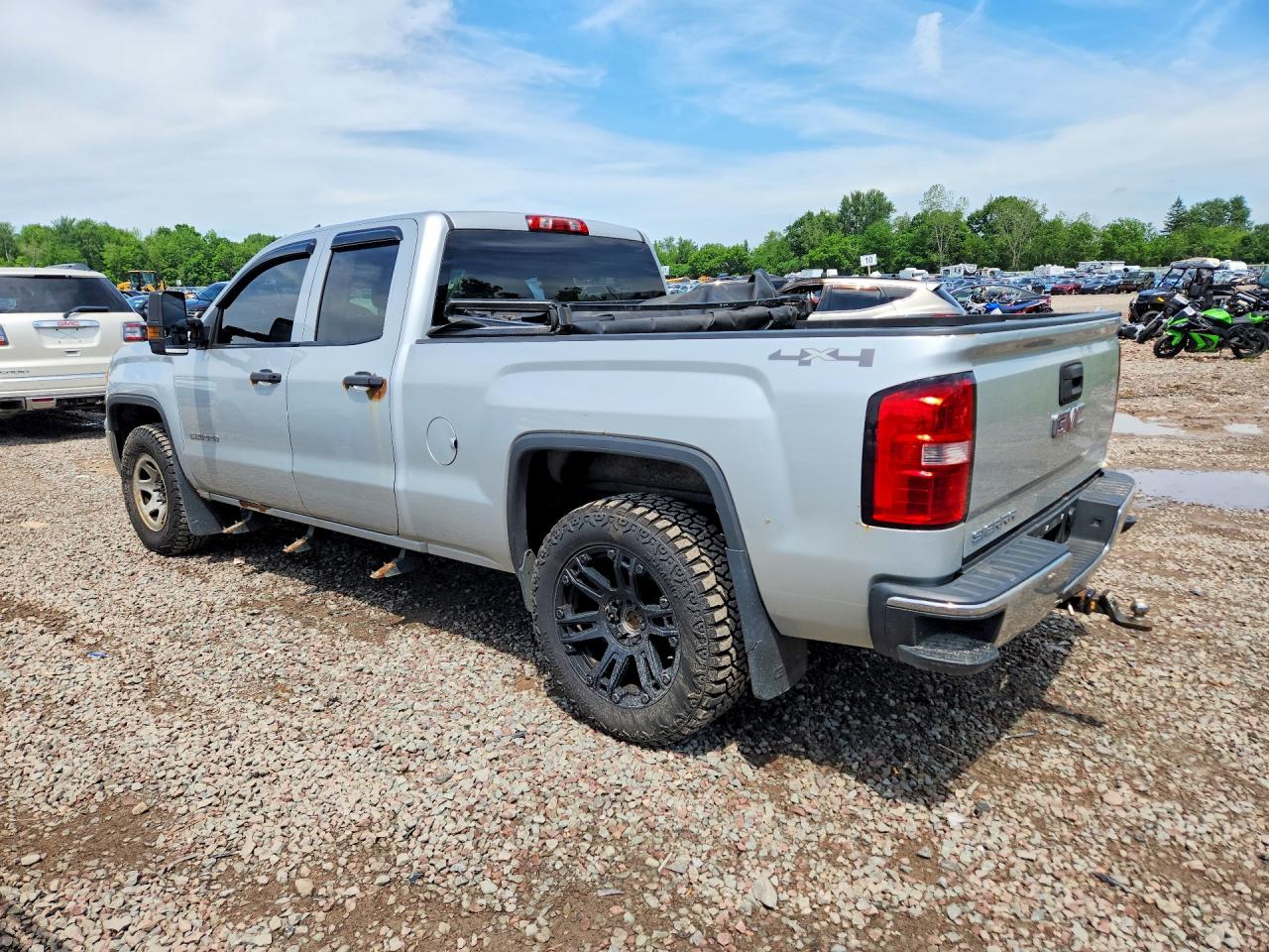 2015 GMC SIERRA