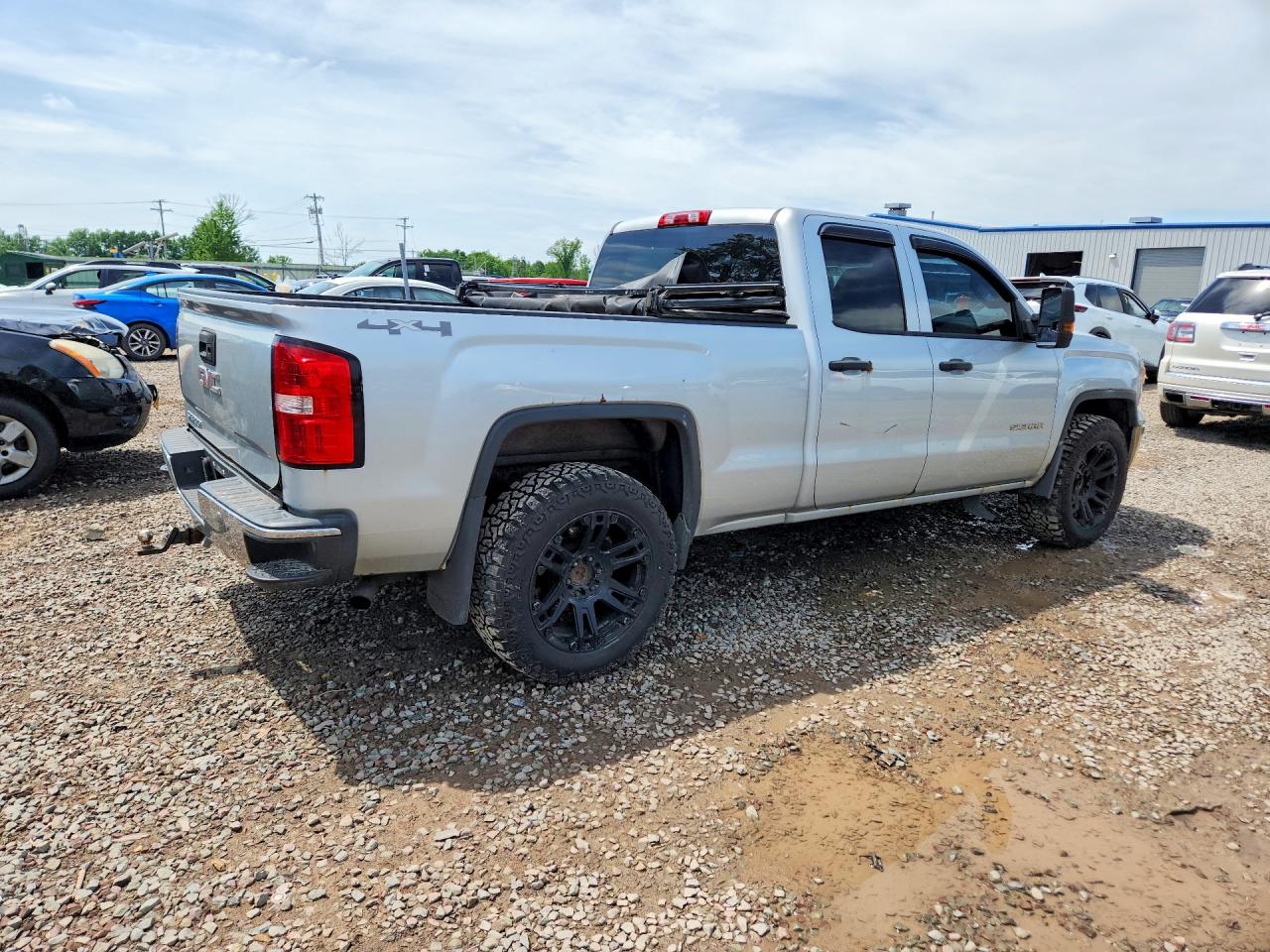 2015 GMC SIERRA