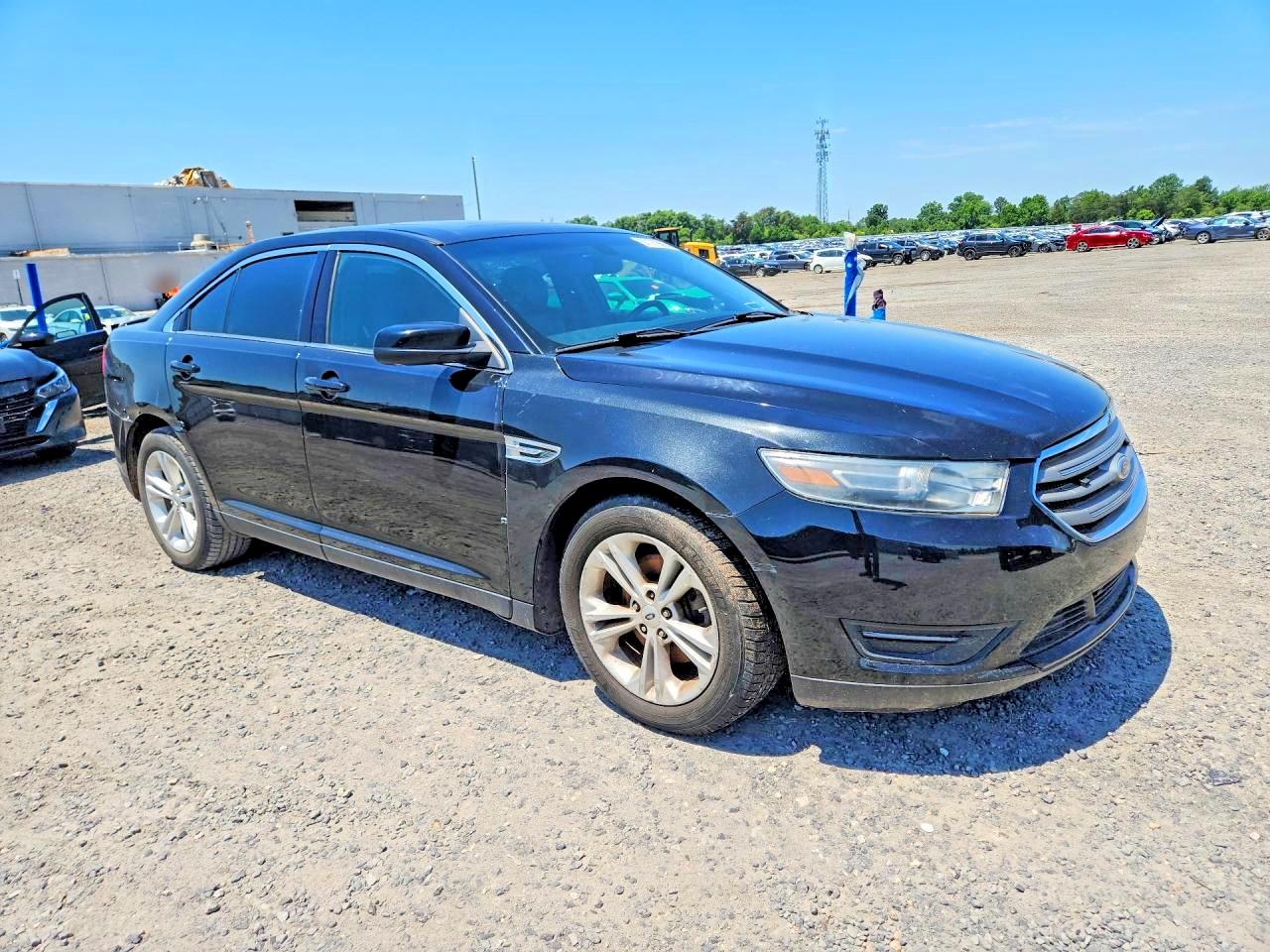 2016 FORD TAURUS