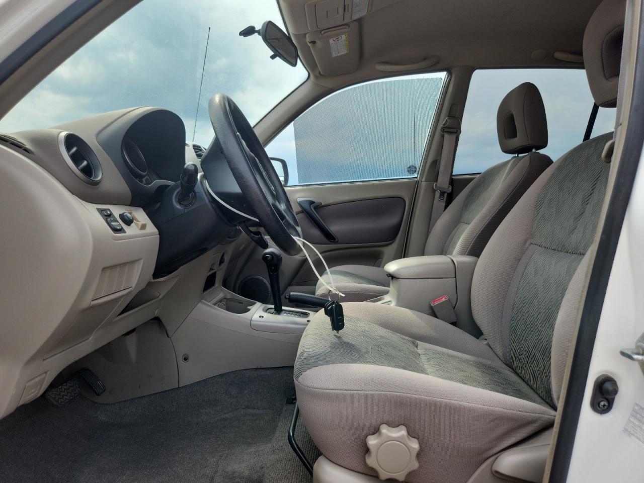 2001 TOYOTA RAV4