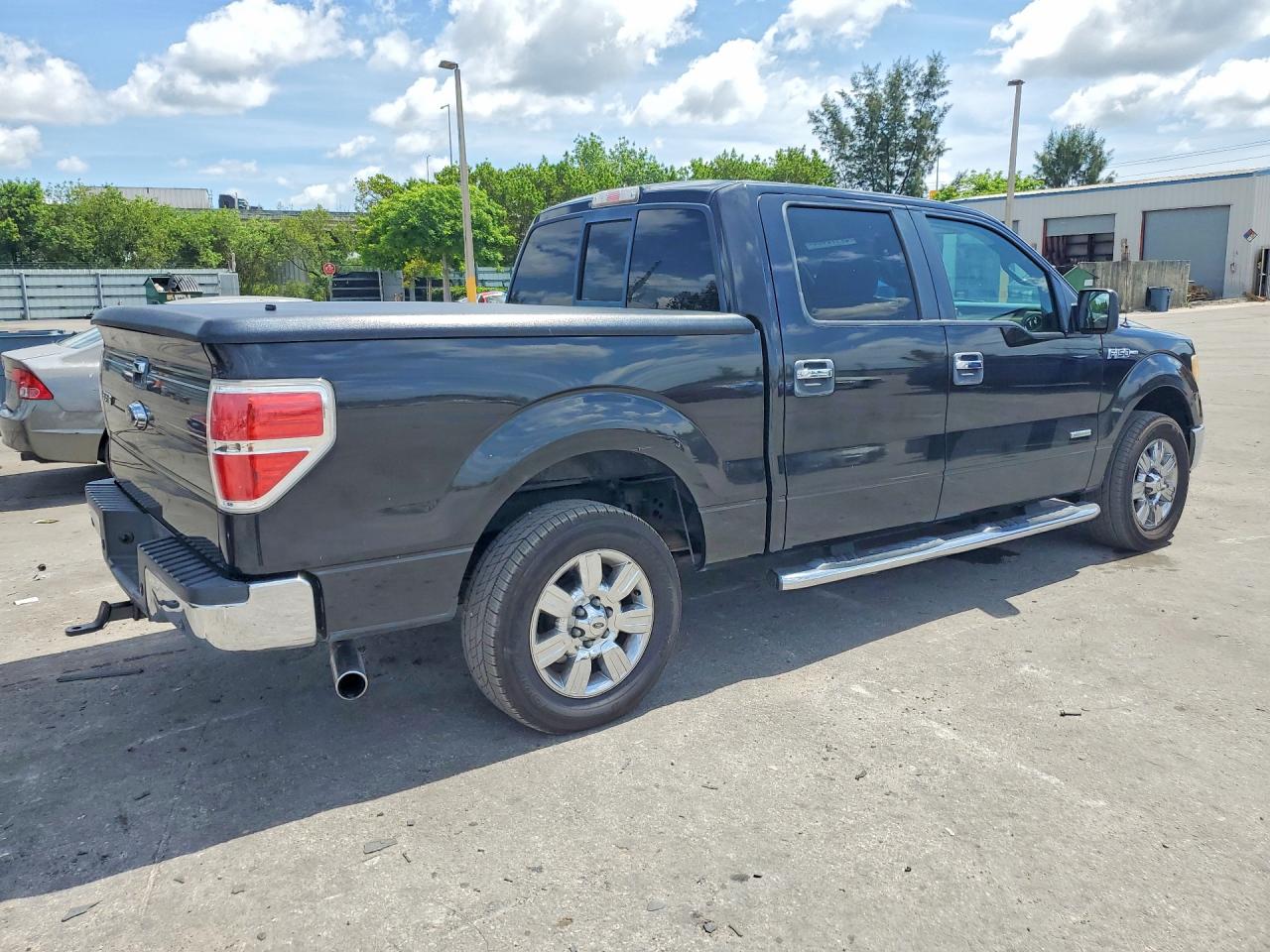 2011 FORD F150