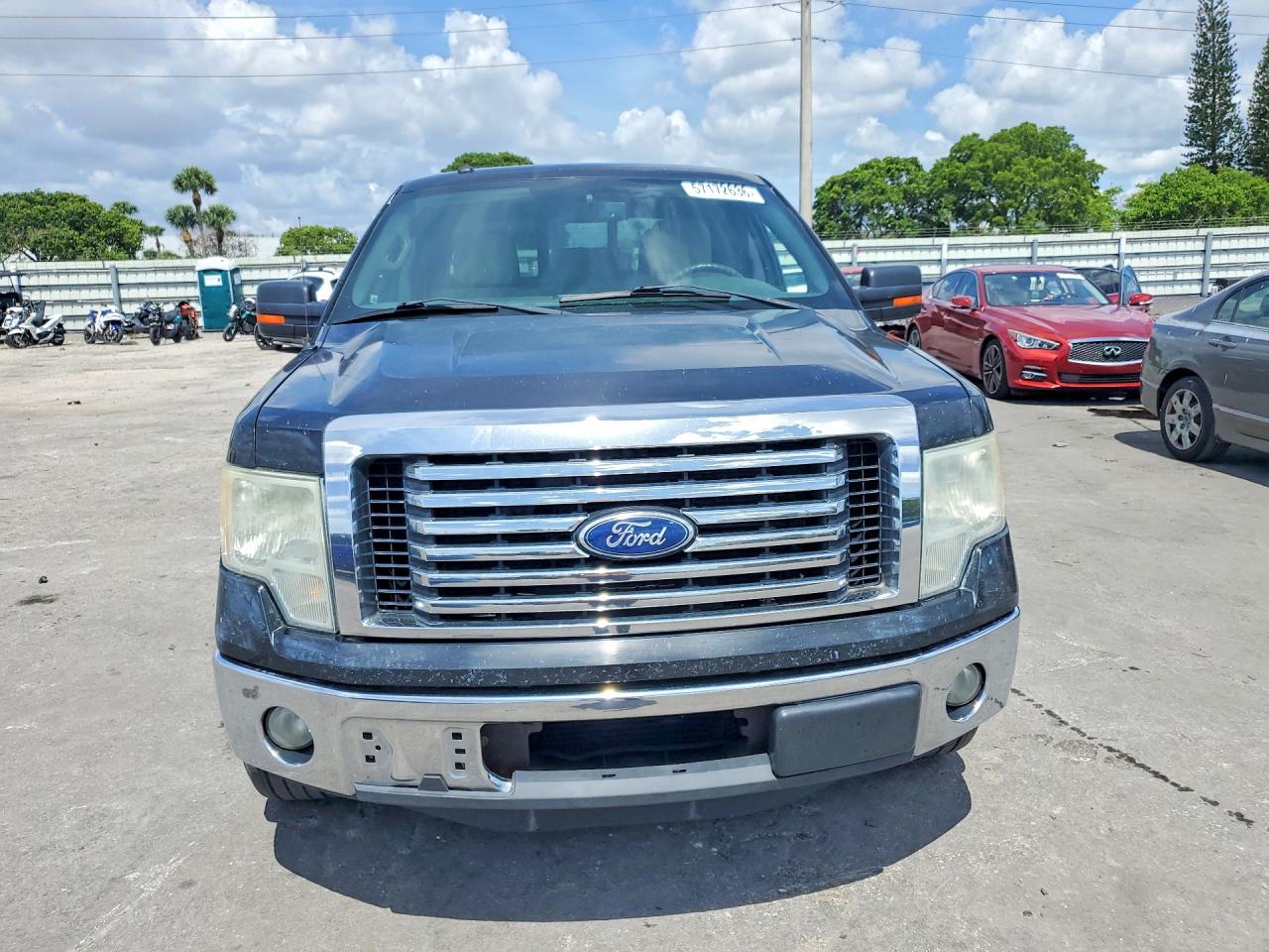 2011 FORD F150
