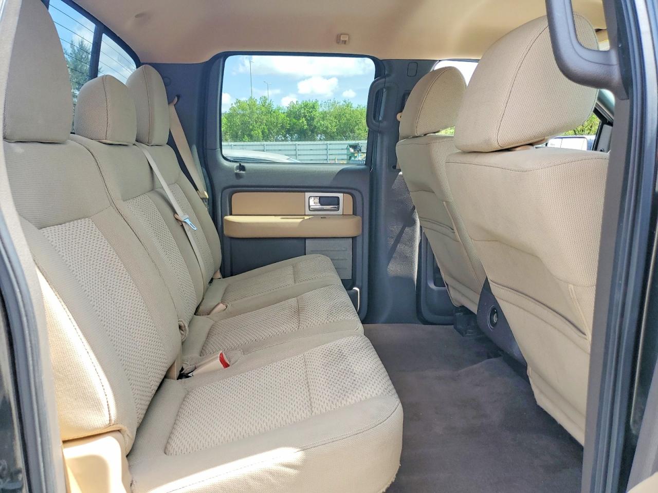 2011 FORD F150