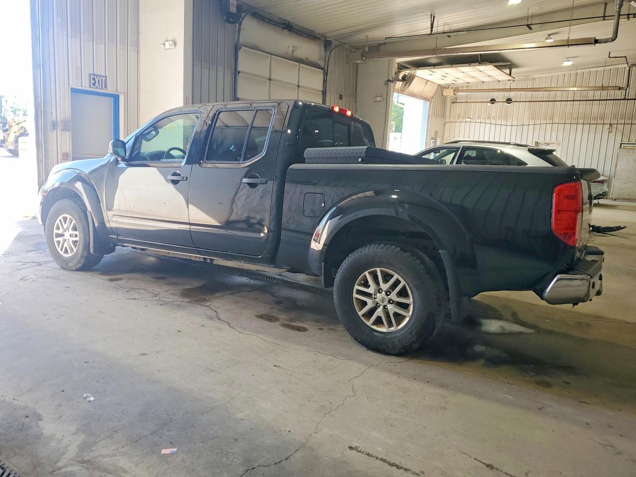 2016 NISSAN FRONTIER