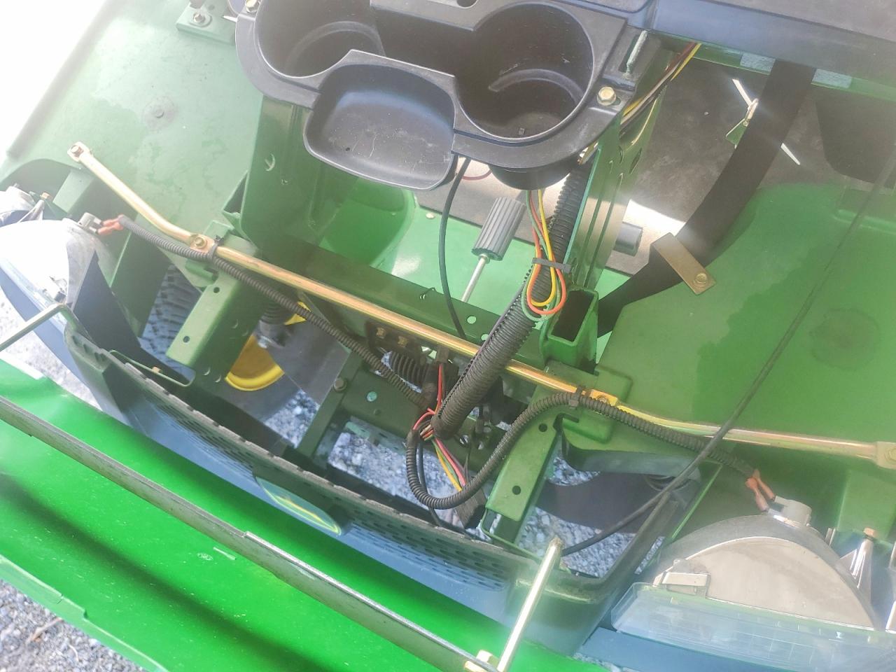 2008 JOHN DEERE GATOR